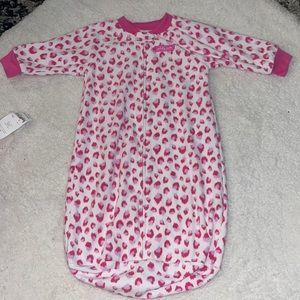 Like new 0-9 months sleep